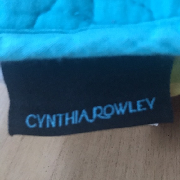 GORGEOUS!!! Cynthia Rowley 2 pc Twin quilt set - Picture 4 of 6